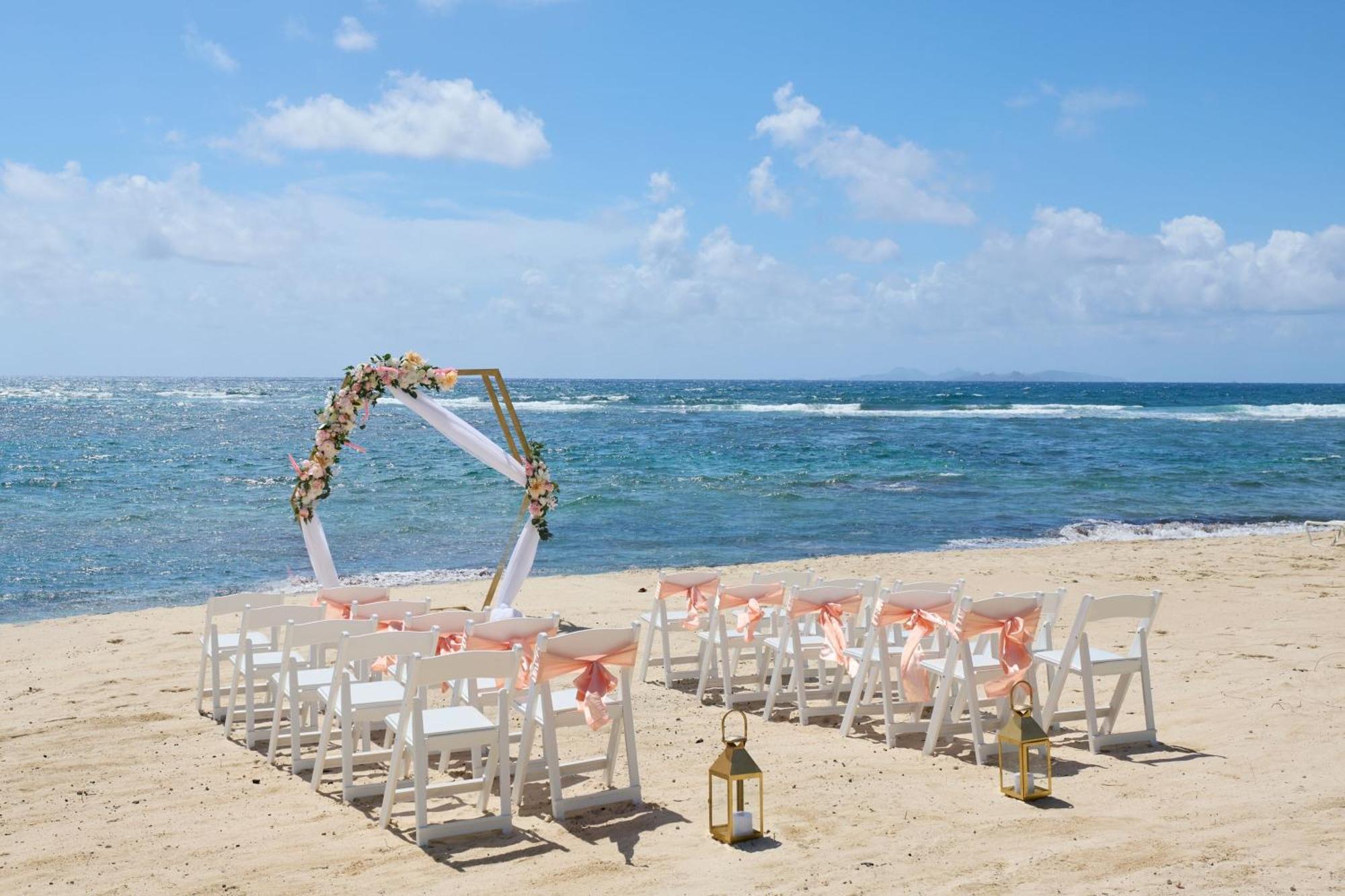 Jw Marriott St Maarten Beach Resort & Spa Dawn Beach Екстериор снимка